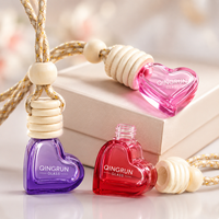 Diffuseur d'arômes pour voiture en verre transparent en forme de cœur élégant, pendentif, désodorisant pour voiture, cadeau romantique