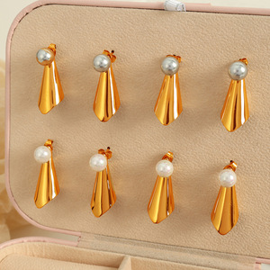 ต่างหูทรงเรขาคณิตประดับมุกเคลือบทองสำหรับสวมใส่ทุกวัน เครื่องประดับผู้หญิง EH555 - Product Image 1