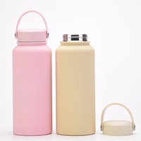 Bouteille d'eau personnalisée avec logo personnalisé bouilloire isolée de 32oz avec bouchon en paille bouchon avec bec verseur double vide en acier inoxydable sport cadeau vierge