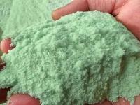 Sulfate ferreux sec en poudre non agglomérant, complément alimentaire pour volailles, porcs et bovins