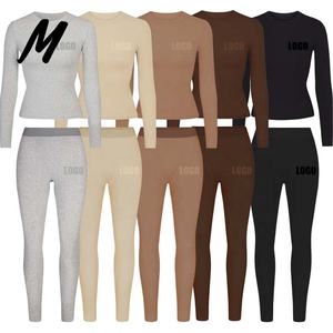 ชุดลำลองผู้หญิงสำหรับฤดูหนาว ผ้าคอตตอนถักลายริบ แขนยาว กางเกงเลกกิ้ง สกรีนโลโก้สีตามสั่ง ชุดสองชิ้น - Product Image 1