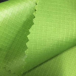 ผ้าโพลีเอสเตอร์ 100% 200D ริปสต็อป อ๊อกซ์ฟอร์ด เคลือบ PU <span class=keywords><strong>ลาย</strong></span>พิเศษ พร้อมคุณสมบัติเรืองแสง สำหรับทำกระเป๋า ผ้าม่าน และใช้ในรถยนต์ - Product Image 1