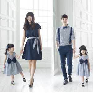 Personalizado mamá <span class=keywords><strong>y</strong></span> yo papá e hijo estatuilla <span class=keywords><strong>camiseta</strong></span> pantalones hija vestido familia juego trajes diseño privado Logo ropa - Product Image 3