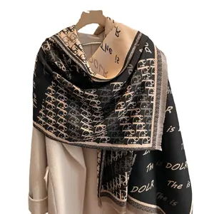 Sciarpa Jacquard con lettera in stile Design di ultima marca sciarpa invernale in Pashmina con scialli in Cashmere spesso caldo