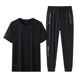 Ensemble de sport décontracté d'été pour hommes, séchage rapide, en soie glacée, tendance simple, deux pièces, t-shirt et short de course et fitness - Product Image 3
