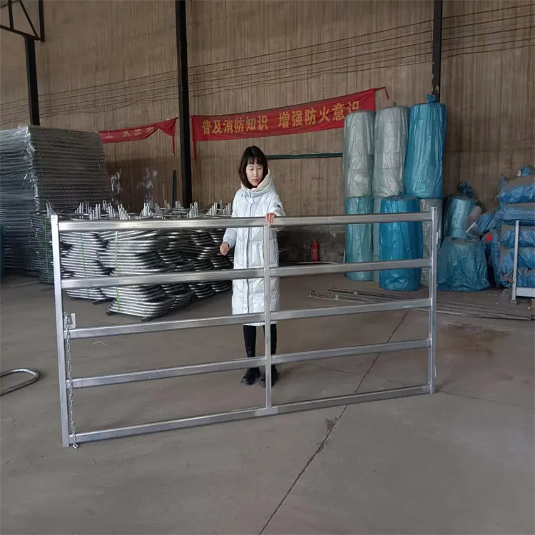 Wholesale Galvanized Steel 12 foot Metal Farm Gate / Horse Panels /Livestock Cattle Panels