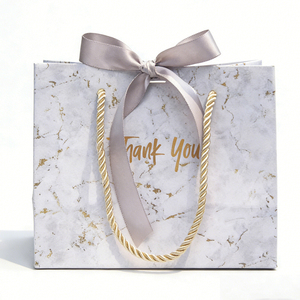 <span class=keywords><strong>Bolsas</strong></span> <span class=keywords><strong>de</strong></span> Papel Reciclables con Logotipo Personalizado al <span class=keywords><strong>por</strong></span> <span class=keywords><strong>Mayor</strong></span>, <span class=keywords><strong>Bolsas</strong></span> <span class=keywords><strong>de</strong></span> <span class=keywords><strong>Regalo</strong></span> <span class=keywords><strong>de</strong></span> <span class=keywords><strong>Navidad</strong></span> y Boda, <span class=keywords><strong>Bolsas</strong></span> <span class=keywords><strong>de</strong></span> Papel Recubierto para Ropa - Product Image 3