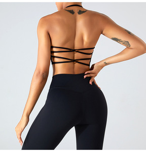 Soutien-gorge de sport pour femme, col carré, dos croisé, rembourrage amovible, faible impact, idéal pour le yoga, le Pilates et la gym, vente en gros - Product Image 4