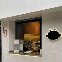 Panneau de placage moderne et flexible en pierre ondulée Revêtement extérieur MCM d'apparence douce pour hôtel Extérieur centre commercial Façade murale Découpe personnalisée