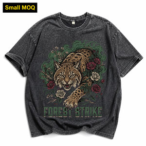 T-shirt surdimensionné personnalisé avec logo, délavage acide, imprimé graphique vintage Lynx Forest Strike, pour fabricant de vêtements de marque - Product Image 1