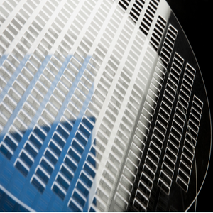 SCHOTT BOROFLOAT 33 TGV 포장 유리 웨이퍼 4/6/8/12 인치 레이저 유도 에칭 치핑 프리 드릴링 배열 구멍 패턴 - Product Image 1