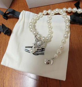 Collar de Perlas Sintéticas Vvivi Enne Wests Woods, Diseño de Gota de Agua Saturno, Cadena de Lujo para Clavícula, Plateado, Grado AAAA, Romántico - Product Image 3