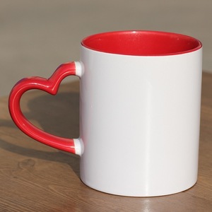 Gobelet moderne en céramique <span class=keywords><strong>de</strong></span> 11oz avec intérieur en forme <span class=keywords><strong>de</strong></span> cœur rose, <span class=keywords><strong>tasse</strong></span> colorée à motifs vierges avec logo personnalisé, design classique pour le style INS - Product Image 6