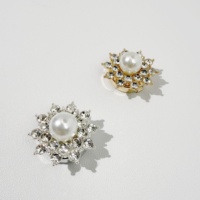 Accessoires de bouton de vêtement décontracté en cuivre massif, zircon, strass et perles en résine, nouvelle tendance 2026, vente en gros, personnalisables, pour toutes les saisons