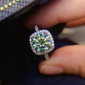 Quảng trường thiết kế màu xanh lá cây Halo 5ct moissanite Vòng 925 sterling Silver sang trọng GRA chứng nhận vvs moissanite Vòng phụ nữ - Product Image 1