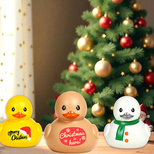 Promocional personalizado 2 pulgadas surtido único Navidad patos fiesta baño juguetes Pvc <span class=keywords><strong>bañera</strong></span> a granel Squeaky vinilo baño goma pato - Product Image 1