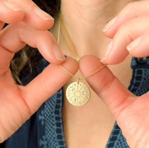 Collier Soleil Lune Rising Zodiaque Roue Astrologie Roue Zodiaque Roue Collier Signe Soleil Collier En Gros Bijoux Faits À La Main - Product Image 1