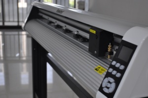 Locor T-1360-plotter de corte de contorno automático, cortador de pegatinas de vinilo y PVC - Product Image 4