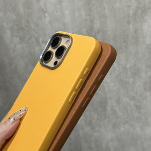 เคสโทรศัพท์หนัง PU เกรดพรีเมียมหลากสีสัน ผิวเรียบหรู พร้อมกรอบกล้องเคลือบไฟฟ้า สำหรับ <span class=keywords><strong>iPhone</strong></span> 16 15 <span class=keywords><strong>Plus</strong></span> Pro Max - Product Image 4