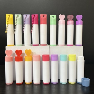 <span class=keywords><strong>Tube</strong></span> <span class=keywords><strong>de</strong></span> baume à lèvres rond en forme <span class=keywords><strong>de</strong></span> cœur pour enfants, personnalisable ISMAN, 3,5 g, multicolores, pour cosmétiques, avec trou pour porte-clés - Product Image 1