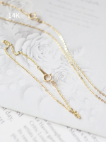 Pulsera Ligera de Eslabones Planos Brillantes de 1 mm al por Mayor con Colgante Personalizado de Oro de 14k, Pulseras Permanentes de Oro de 14k para Mujer
