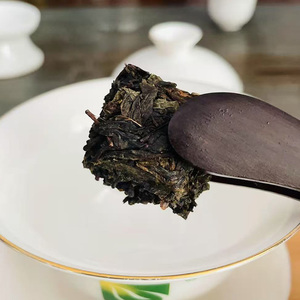 Vente en gros de briques de thé chinoises Yunnan Shen Puer 50 grammes de briques de thé Puerh non fermentées <span class=keywords><strong>Pu</strong></span> <span class=keywords><strong>Er</strong></span> Cha Zhuang - Product Image 3
