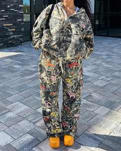 Set pakaian olahraga bordir kustom dua potong Camoflouge Set Sweatsuit <span class=keywords><strong>Camo</strong></span> Zip up Boxy jaket Hoodie dan Sweatpants Set untuk pria wanita - Product Image 2