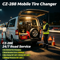 Changeur de pneus mobile pour réparation routière, installé dans un fourgon de service, indispensable pour les travaux d'entretien des pneus de voiture sur site