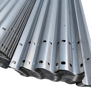 Barrera Anticollisiones para Carreteras de Viga Ondulada Galvanizada de Alta Resistencia, Acero Q235/Q355, Poste Sigma, Marca PiPe, Protección H1W2 para Ingeniería - Product Image 1