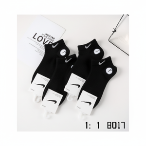 Calzini corti sportivi in cotone 100% da donna con 5 dita che assorbono il sudore con Logo personalizzabile tecnica di sublimazione stampa digitale - Product Image 1