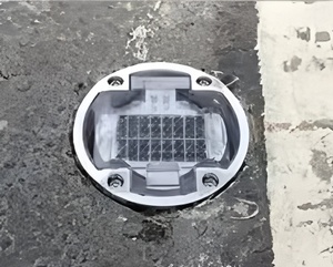 Borne <span class=keywords><strong>de</strong></span> signalisation routière <span class=keywords><strong>solaire</strong></span> synchronisée Bluetooth, marqueur routier LED en alliage d'aluminium, yeux <span class=keywords><strong>de</strong></span> chat clignotants sans fil à fréquence commune pour la sécurité routière - Product Image 5