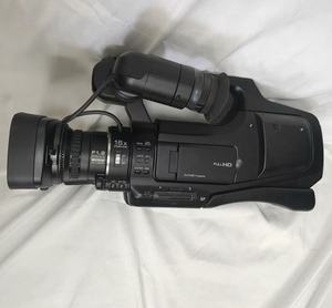 กล้องวิดีโอ JV-C JY HM85 Full HD มือสอง ขายดี พร้อมส่ง รูรับแสง F1.2 สำหรับการถ่ายภาพสัมภาษณ์ในที่แสงน้อย - Product Image 1