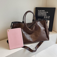 Emballage de voyage à main de grande capacité Sac à bagages de rangement pour vêtements Sac de sport en PU résistant à l'eau