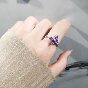 Anillo giratorio de circonita con diseño de mariposa, novedad para comercio exterior transfronterizo en AliExpress y Wish, fabricante mayorista de joyería de mano. - Product Image 2