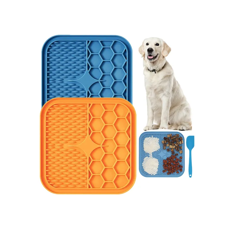 15*15cm Dog Lick Mats Dogs Pets Licking Mat Pad Durable Silicone Treat Pet Dog Lick Pad Bath Washing Distraction Dog Lick Mat