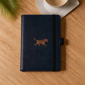 Diario con Copertina Rigida Personalizzato con Goffratura <span class=keywords><strong>Tigre</strong></span>, Taccuino in PU Blu Navy con Portapenna per Ufficio - Product Image 1