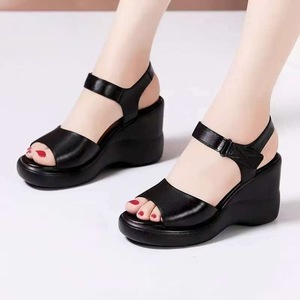 Sandales compensées tendance pour femmes en cuir souple, antidérapantes, à <span class=keywords><strong>plateforme</strong></span> épaisse, avec bride de cheville, rehaussantes, confortables pour le bureau - Product Image 2