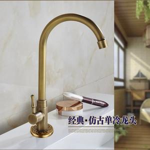 Robinet de cuisine à eau froide de style européen en bronze antique, surface en cuivre brossé et huilé, rotation à 360 degrés - Product Image 4