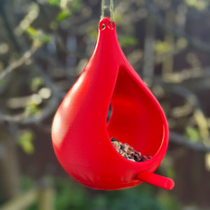 Moderne grote hangende vogelvoederbak met druppelvorm, heavy-duty <span class=keywords><strong>plastic</strong></span>, voor buiten, makkelijk schoon te maken, op maat gemaakte kleur - Product Image 4