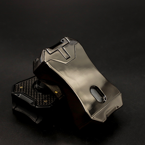 Encendedor de Cigarros de Lujo de Fibra de Carbono Ajustable con Cuatro Llamas y Soporte para Cigarros - Product Image 4