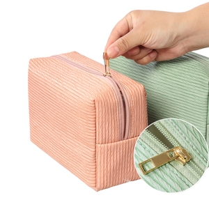 Bolsa de <span class=keywords><strong>Maquillaje</strong></span> Portátil <span class=keywords><strong>para</strong></span> Mujer, Linda Bolsa de Cosméticos, Organizador de Artículos de Aseo Ligero, Bolsa de Almacenamiento <span class=keywords><strong>para</strong></span> Niñas, Bolsa de Regalo - Product Image 4