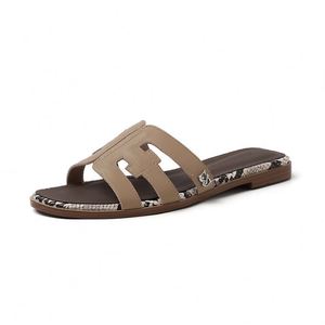 Nueva Tendencia de Moda, Sandalias de Playa de Alta Calidad con Parte Superior de Cuero Genuino y Suela de Goma Antideslizante para Mujer, para Uso en Verano - Product Image 1