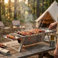 Barbecue au charbon de bois pliable en acier inoxydable, barbecue portable avec étagères latérales pour le camping en plein air, les pique-niques et le jardin