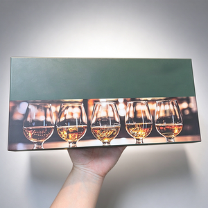 Caja de Papel Rígido Verde con Impresión de Vaso de Whisky, Estuche Rectangular de 5 Compartimentos para Empaque - Product Image 4