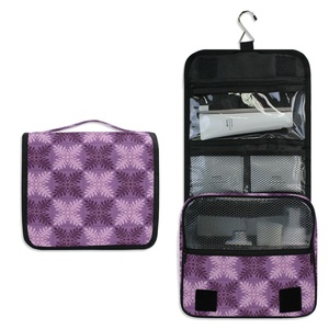 Trousse de Toilette Portable Pliable à Suspendre, Organisateur de Voyage Hawaïen Violet Ulu Quilt Personnalisé, pour Cosmétiques et Articles de Toilette - Product Image 2