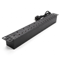SYNSTRO UK PDU commuté 8 prises 13A 240V avec protection contre les surtensions 1U 19 pouces pour montage en rack en alliage d'aluminium