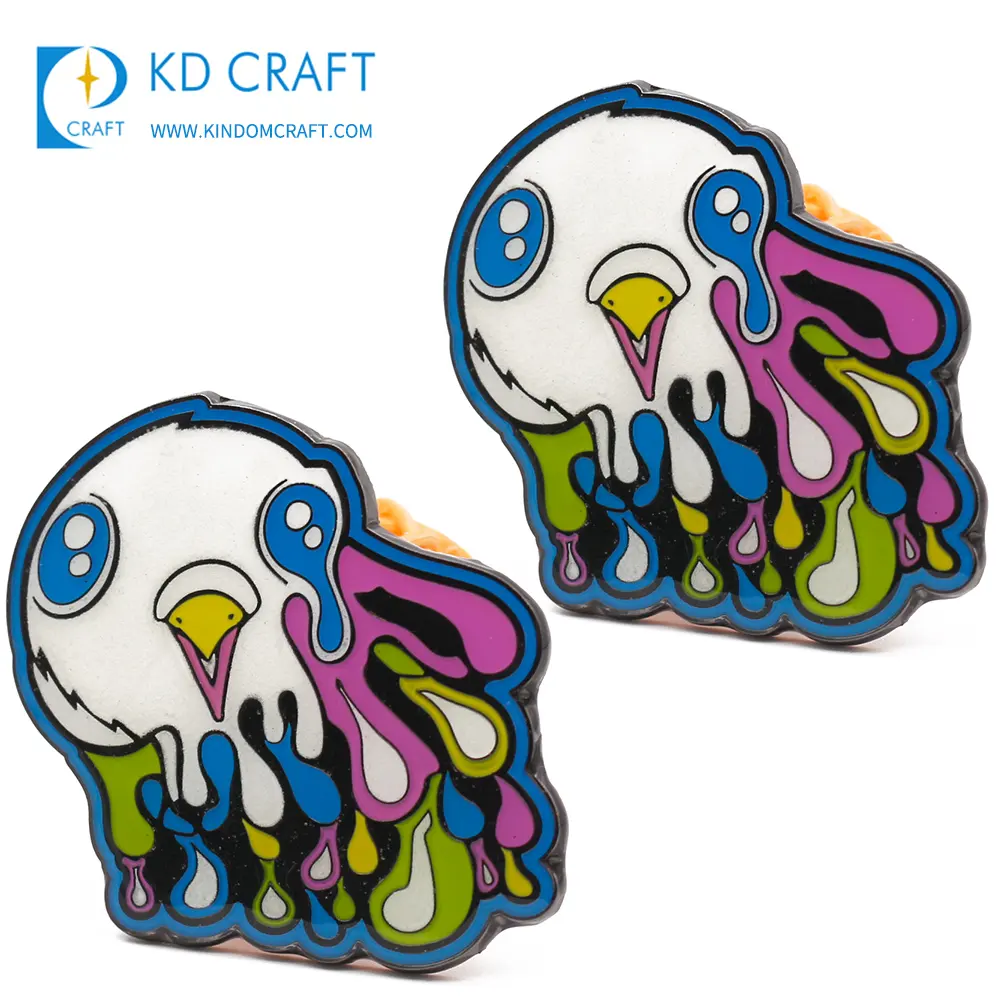 Grosir Tidak Ada Minimum Kustom Logam Warna-warni Keras Enamel Epoksi Lucu Kartun Hewan Merak Pin Kerah