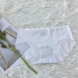 กางเกงในสตรีแบบสตริง สวมใส่สบาย ไร้ตะเข็บ สำหรับผู้หญิง - Product Image 6