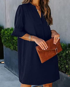 เดรสสั้นคอวีทรงตรงยาวถึงเข่าของผู้หญิงเดรสสั้นคอวีระบายอากาศสีพื้นฤดูร้อน - Product Image 4