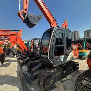 Excavatrice Hitachi ZX70 utilisée au Japon, 7 tonnes de petit type de chenille en bon état de fonctionnement adapté à un fonctionnement multi-scènes - Product Image 1